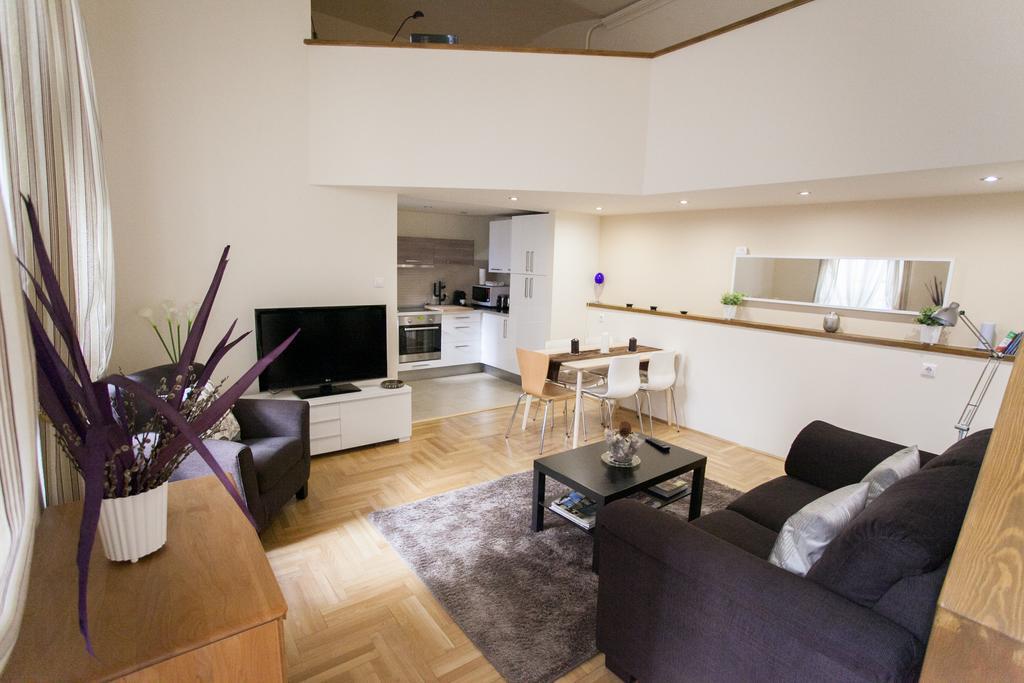 Agora Apartment Budapest Exterior photo