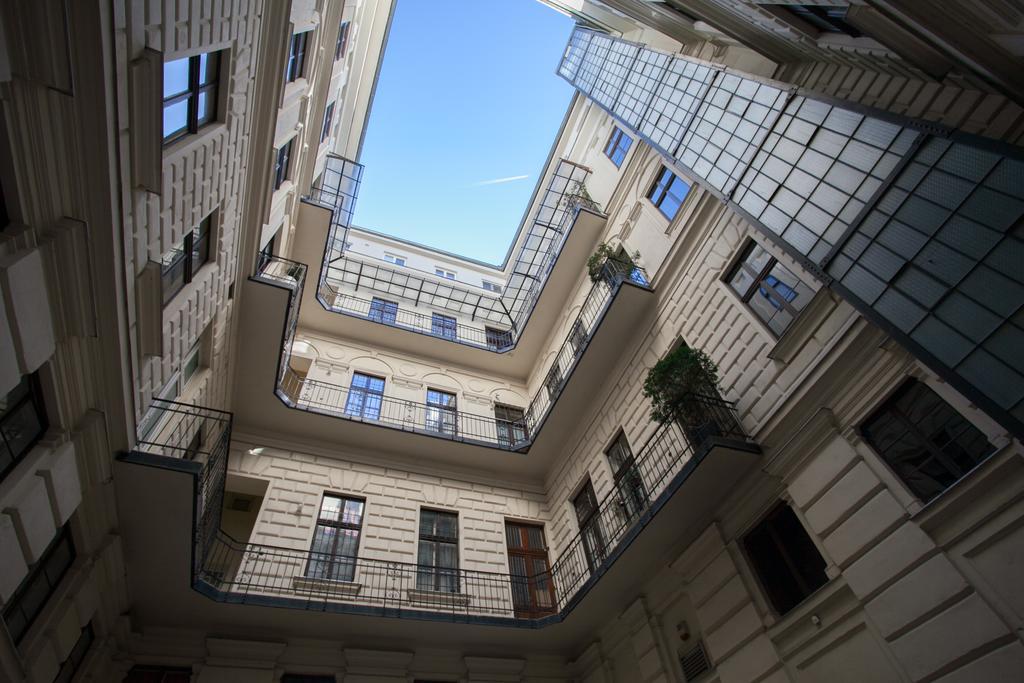 Agora Apartment Budapest Exterior photo